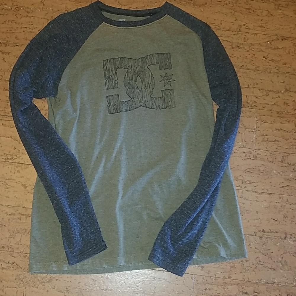 DC long sleeve tshirt